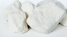 Calcium carbonate grinding for fine powder